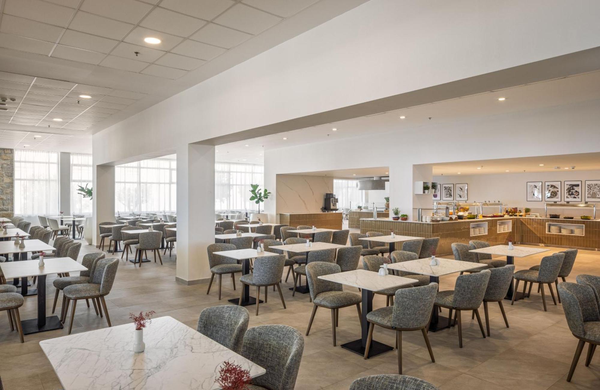 Hotel Bluesun Alga